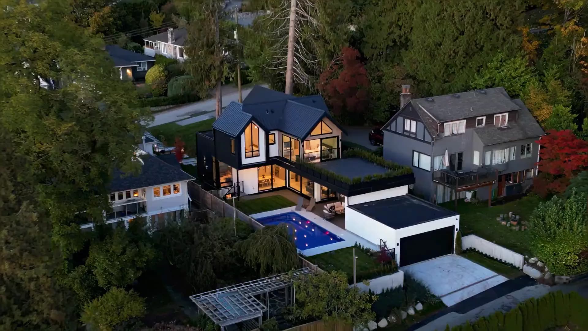 1066 Fulton Avenue, West Vancouver, AFK Media